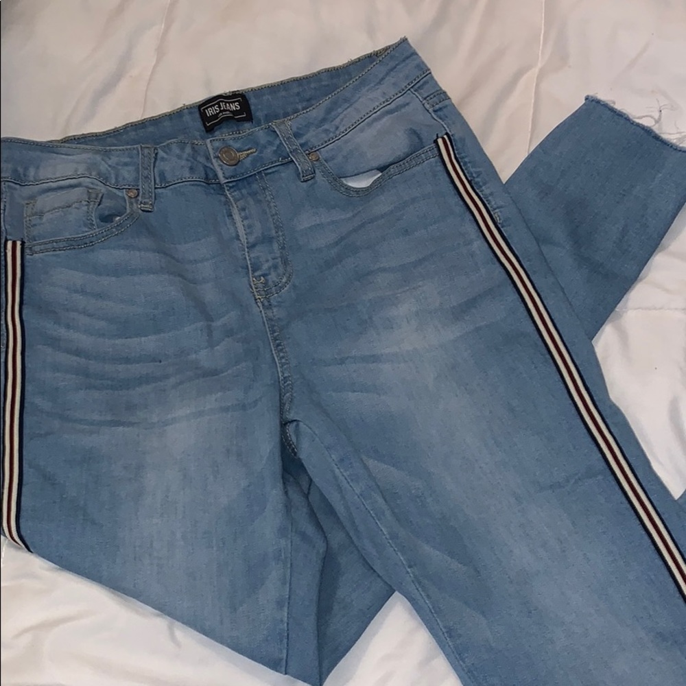 light wash jeans